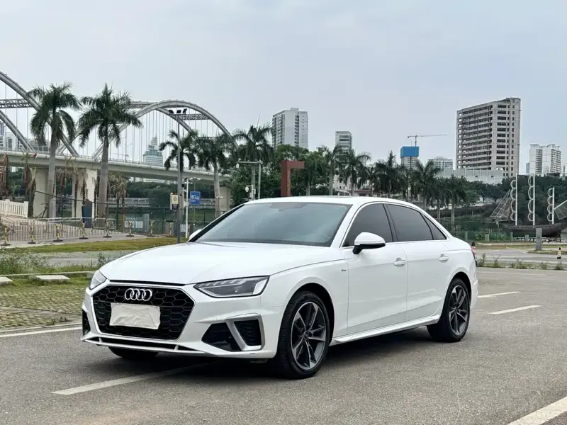 Audi A4L, 2023