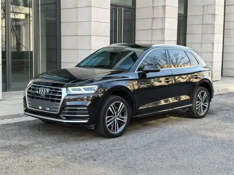 Audi Q5L, 2021
