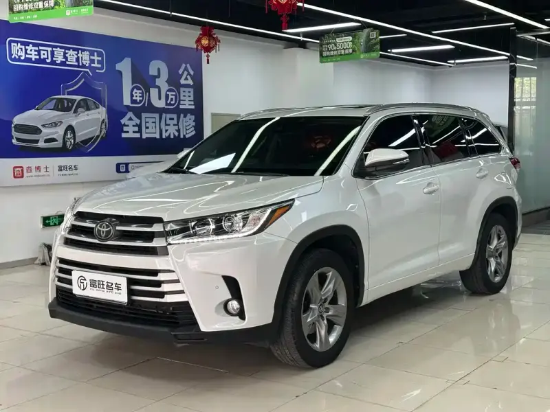 Toyota Highlander, 2022 — фото 1