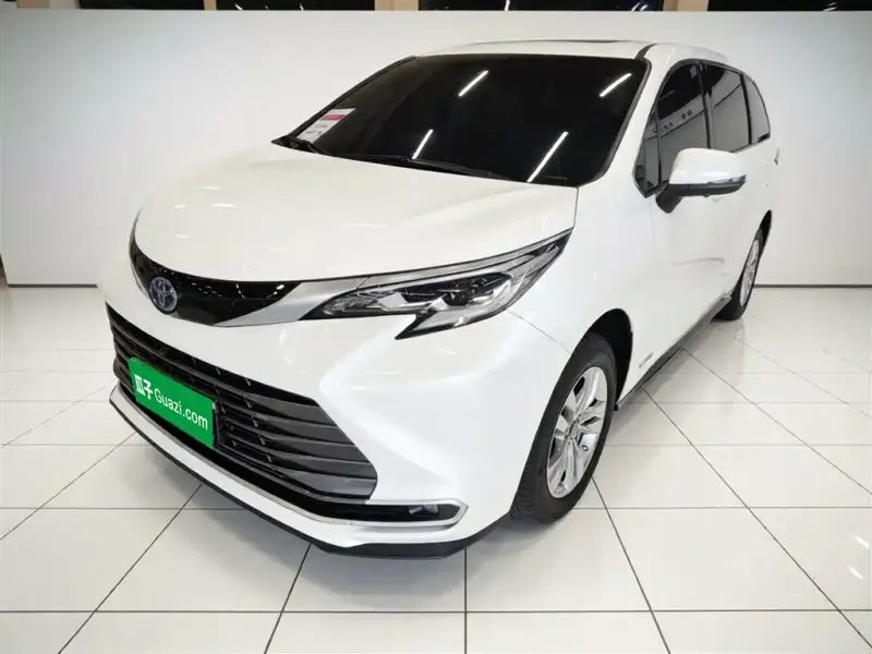 Toyota Sienna, 2024