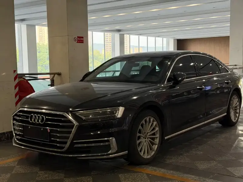 Audi A8, 2021