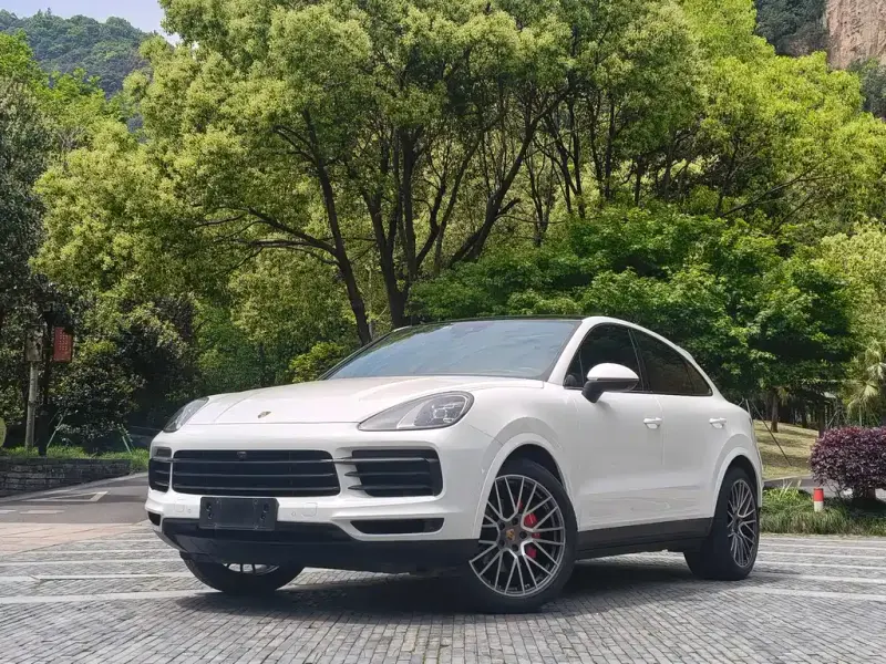 Porsche Cayenne, 2022