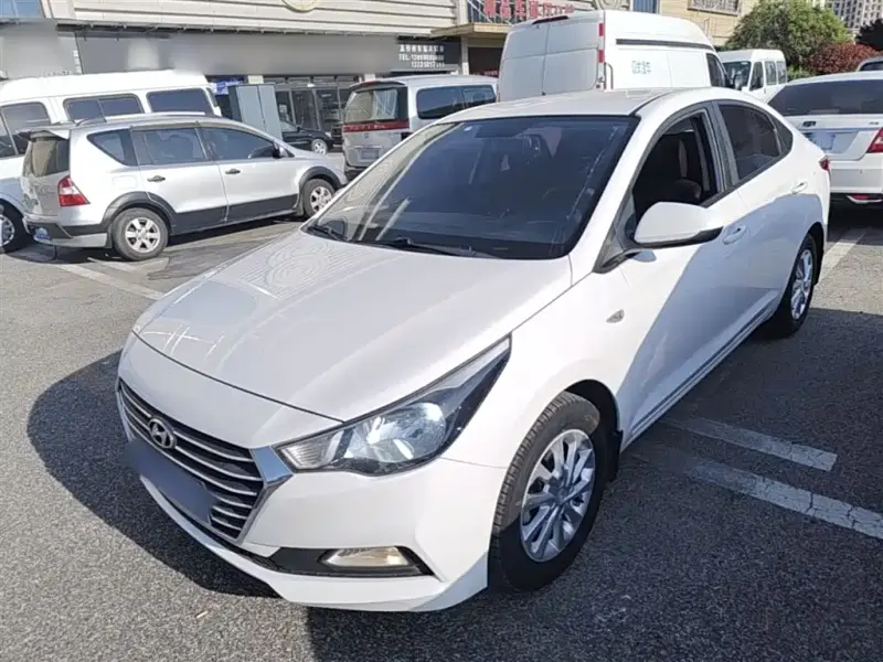 Hyundai Verna, 2018 — фото 1