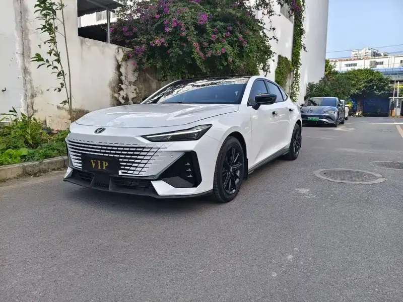 Changan UNI-V, 2022