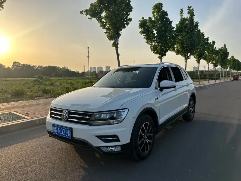 Volkswagen Tiguan L, 2019