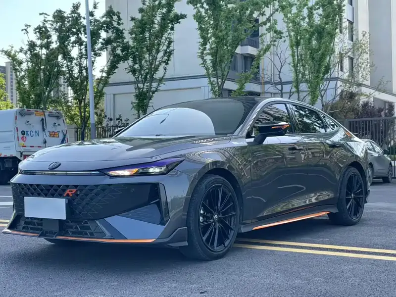 Changan UNI-V, 2025