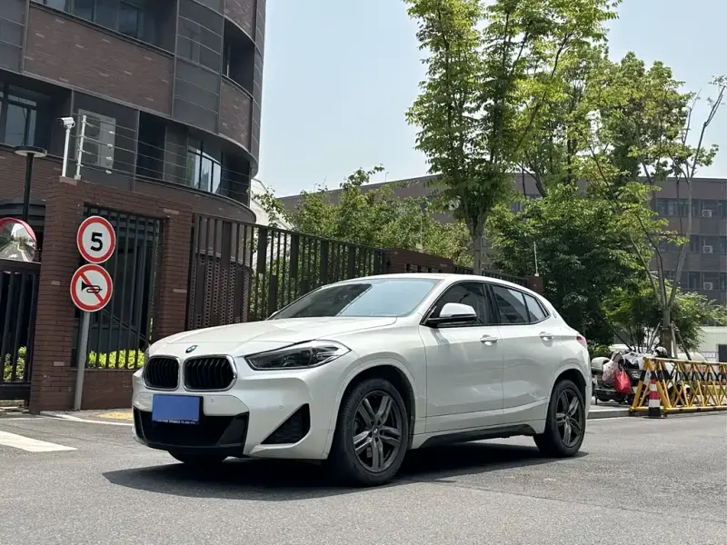 BMW X2, 2022 — фото 1