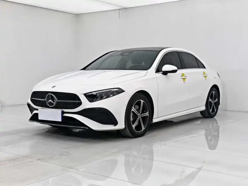 Mercedes-Benz A-Class, 2023 — фото 1