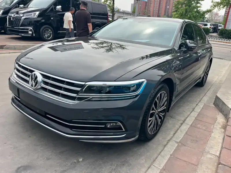 Volkswagen Phideon, 2016