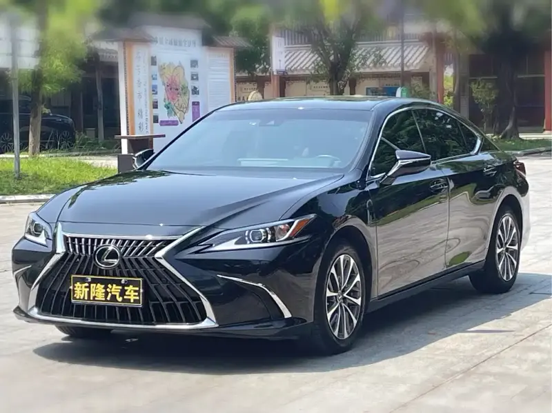 Lexus ES, 2023