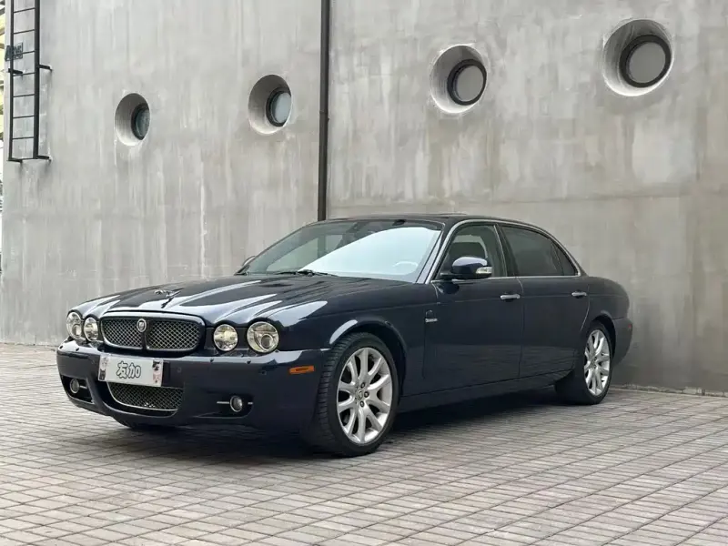 Jaguar XJ, 2008