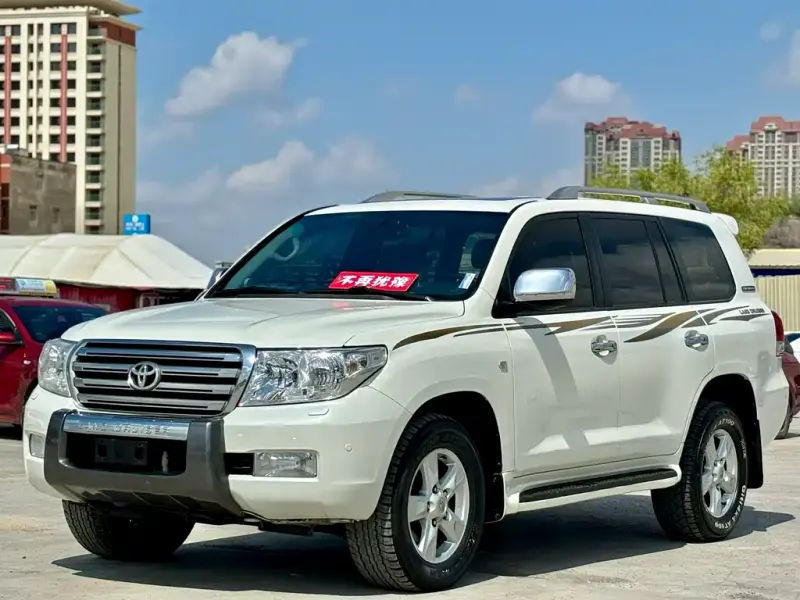 Toyota Land Cruiser, 2012