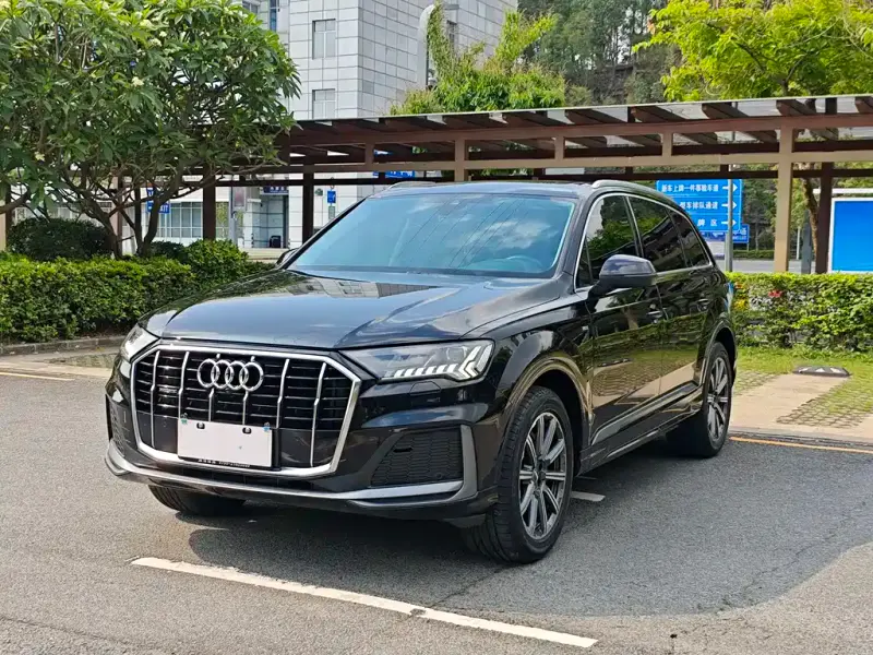Audi Q7, 2021 — фото 1