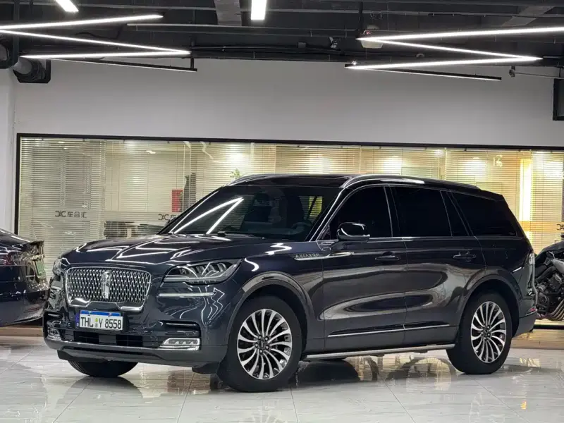 Lincoln Aviator, 2023