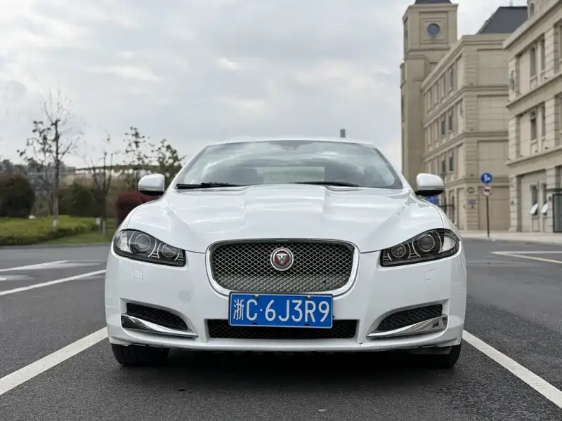 Jaguar XF, 2014