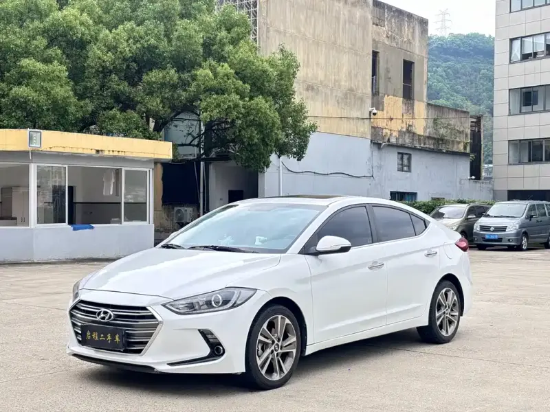 Hyundai Elantra, 2019