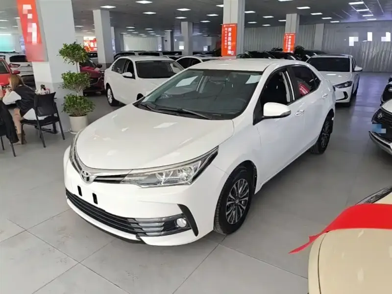 Toyota Corolla, 2019 — фото 1