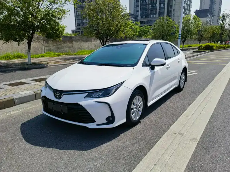 Toyota Corolla, 2020 — фото 1