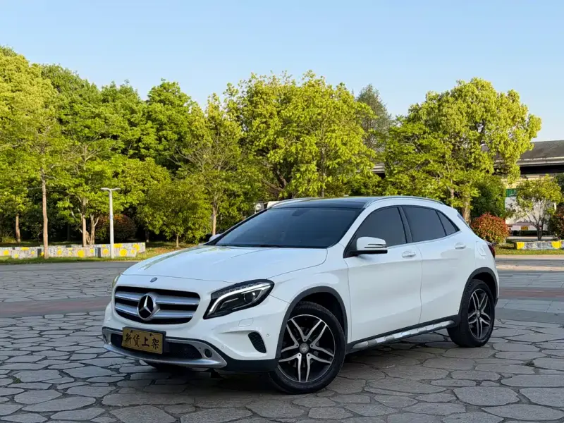 Mercedes-Benz GLA, 2017 — фото 1