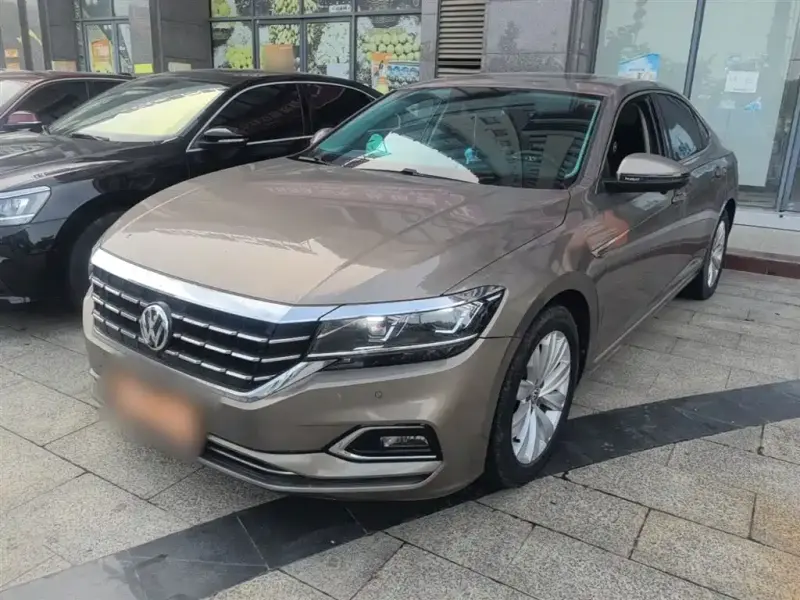 Volkswagen Passat, 2019 — фото 1