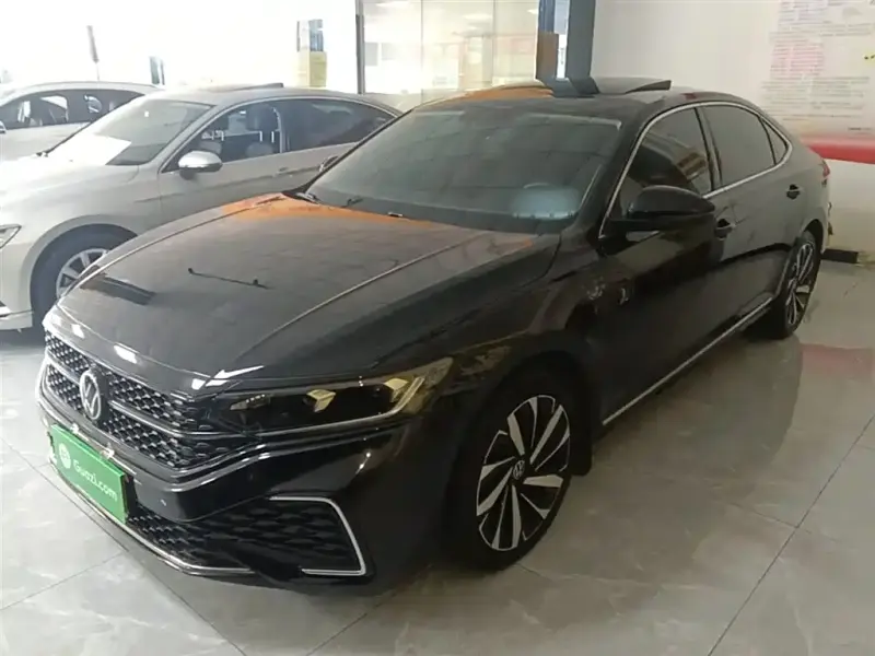 Volkswagen Passat, 2022