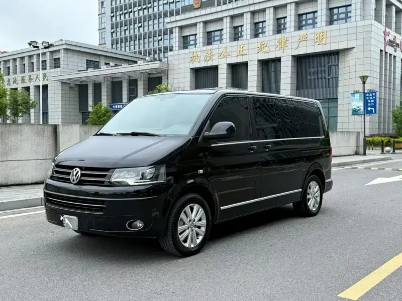 Volkswagen Multivan, 2016 — фото 1