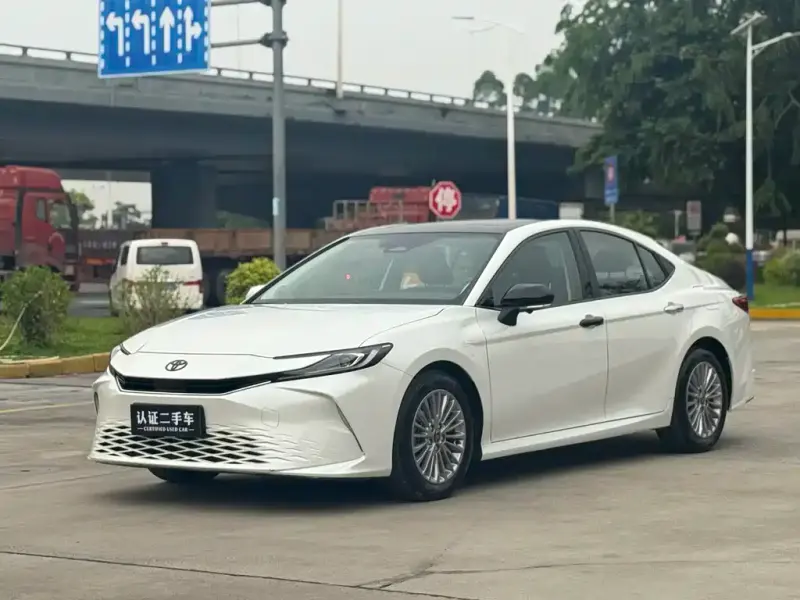 Toyota Camry, 2024