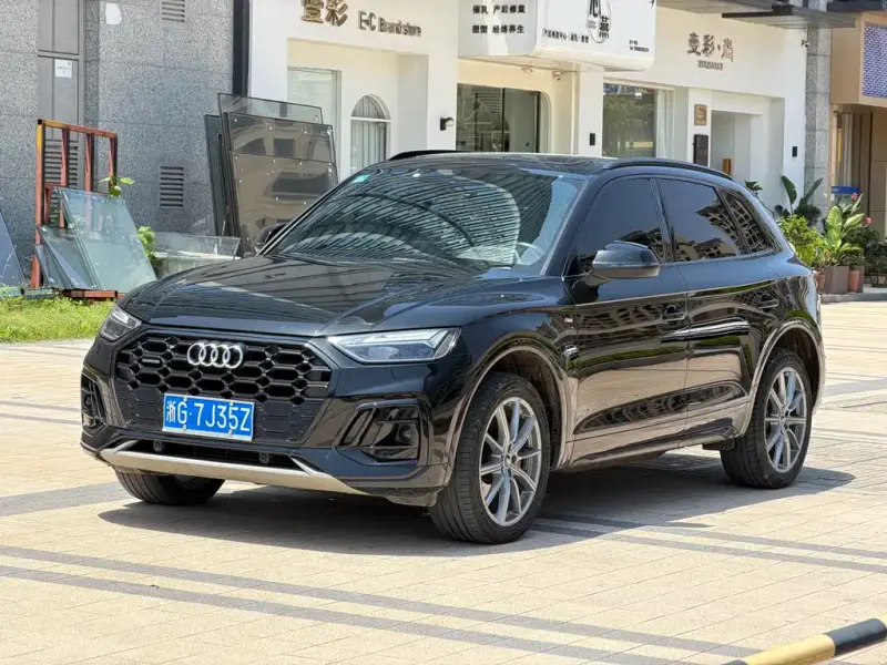 Audi Q5L, 2023 — фото 1