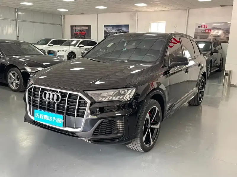 Audi Q7, 2021 — фото 1