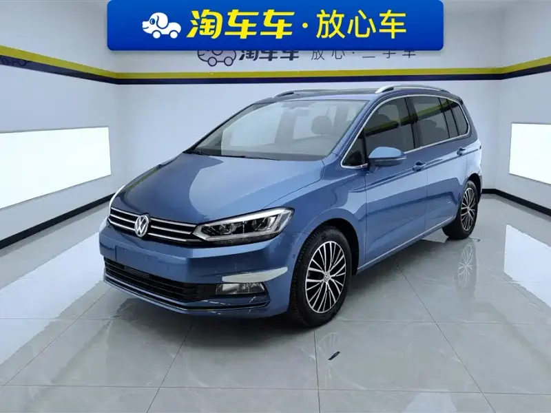 Volkswagen Touran, 2016 — фото 1