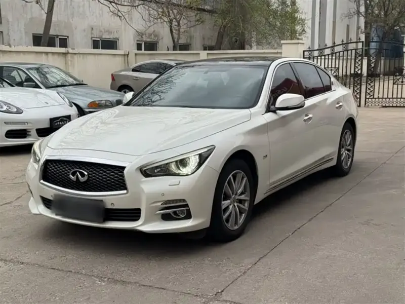 Infiniti Q50L, 2017