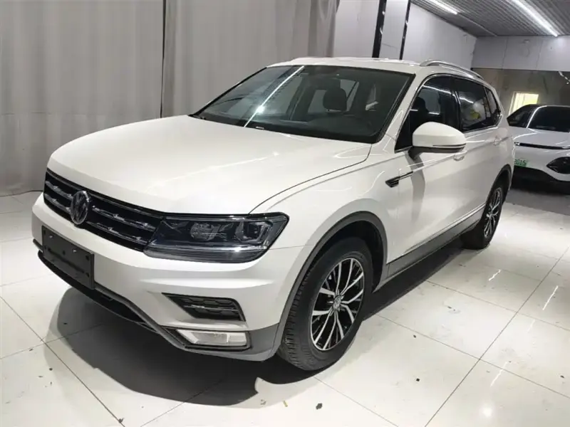 Volkswagen Tiguan L, 2018