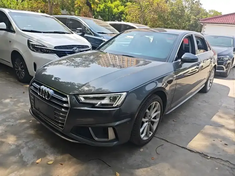 Audi A4L, 2020