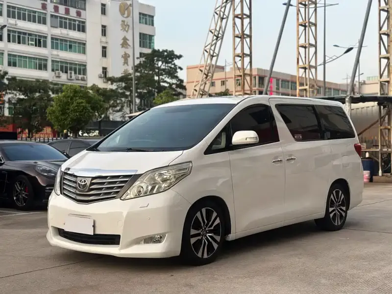Toyota Alphard, 2011