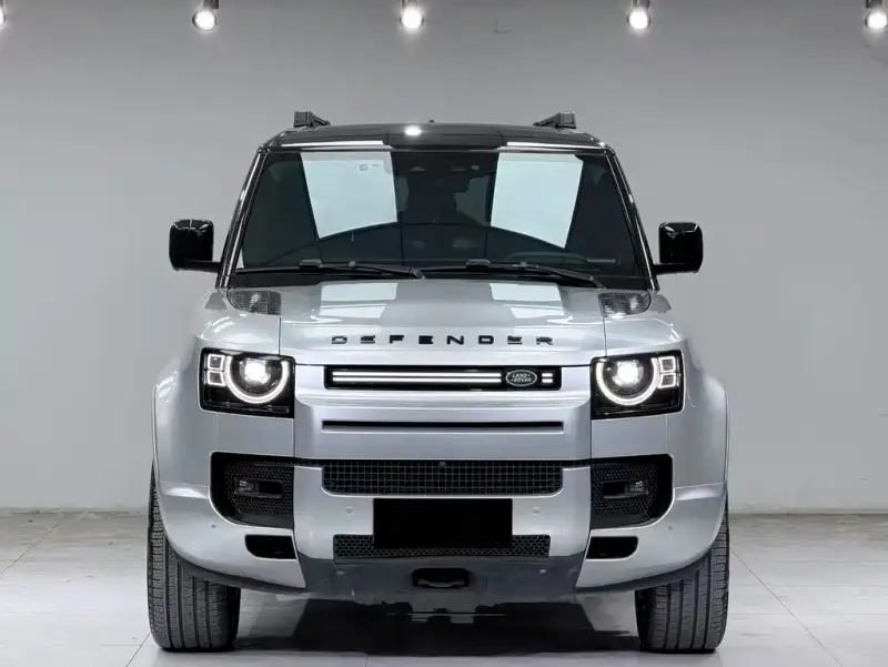 Land Rover Defender, 2022