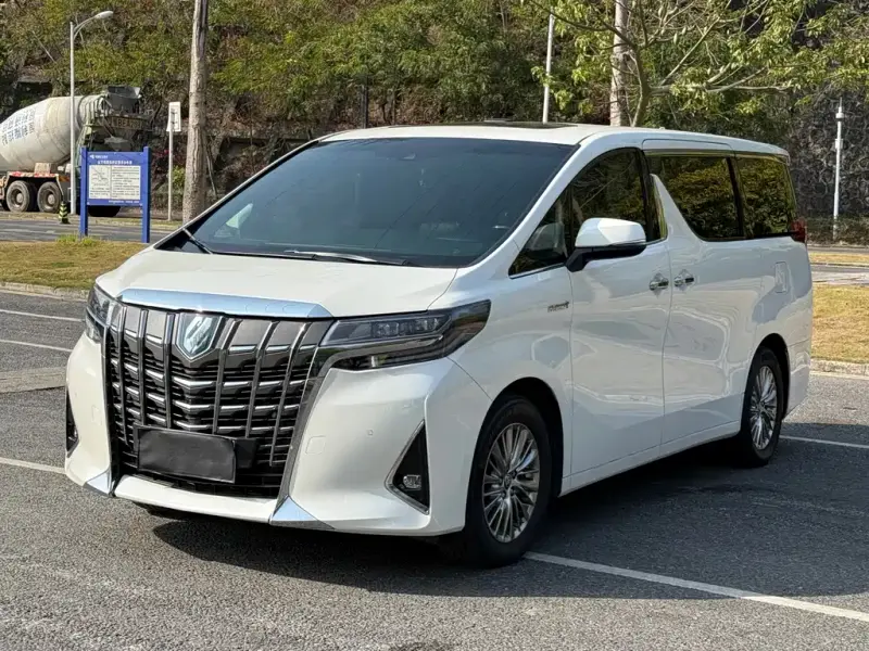 Toyota Alphard, 2022