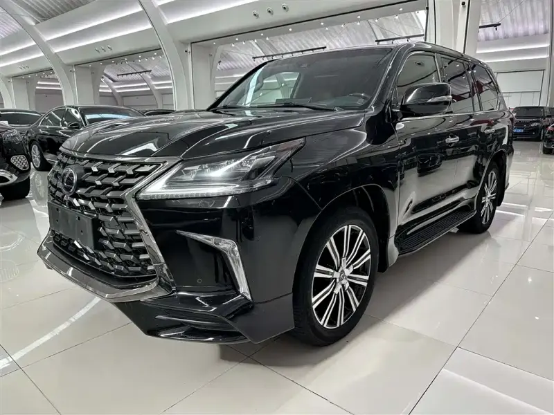 Lexus LX, 2017