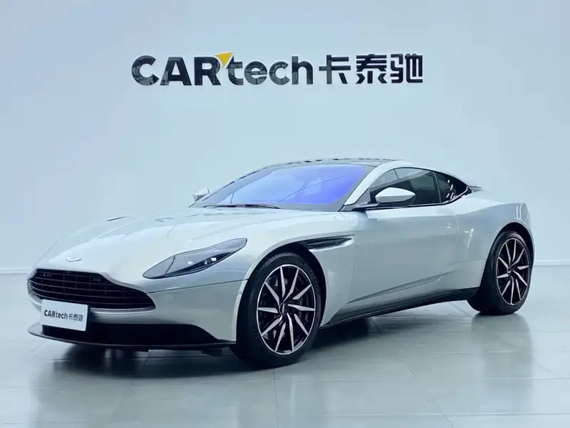 Aston Martin DB11, 2018