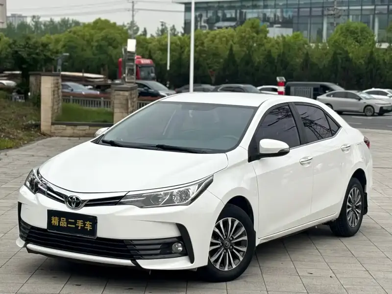 Toyota Corolla, 2019 — фото 1