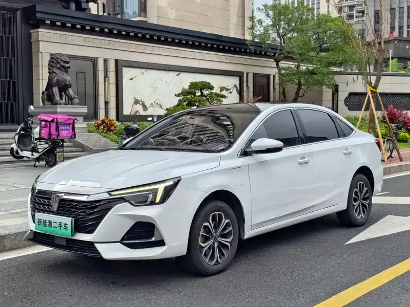 Roewe i6 MAX New Energy, 2023