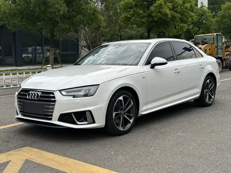 Audi A4L, 2019