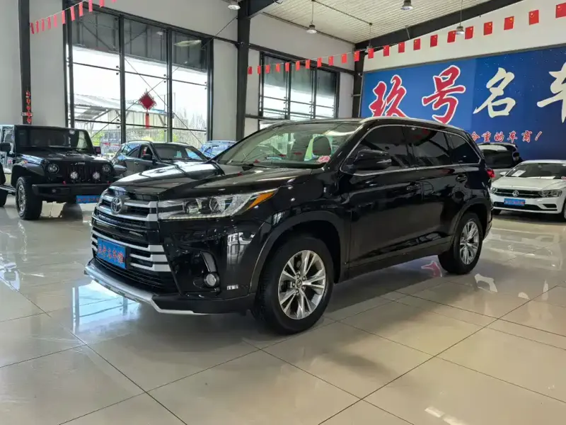 Toyota Highlander, 2018 — фото 1