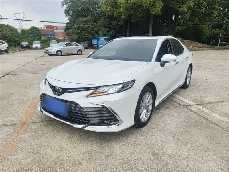 Toyota Camry, 2023