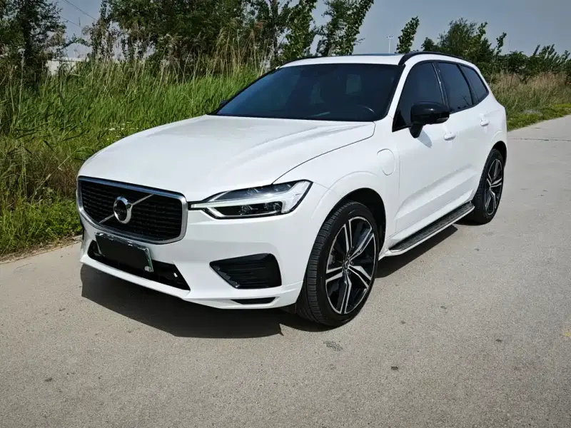Volvo XC60 PHEV, 2020