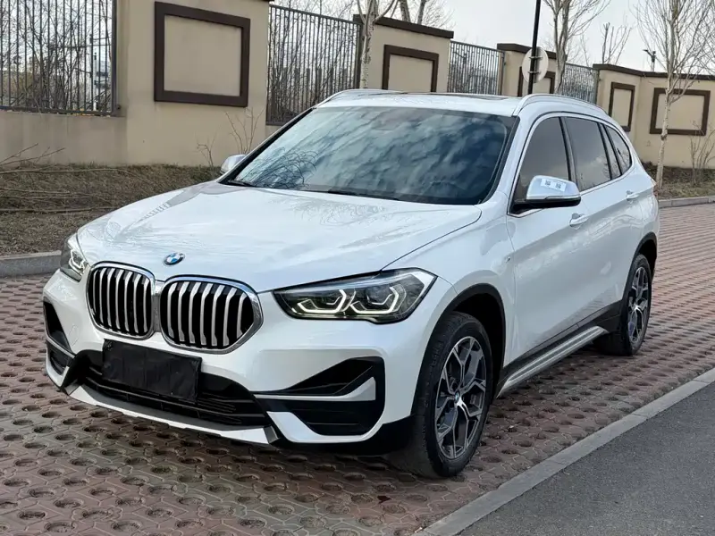 BMW X1, 2022 — фото 1