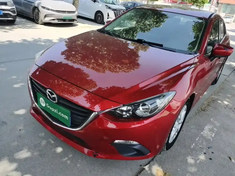 Mazda 3 Axela, 2015