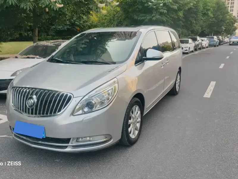 Buick GL8, 2012