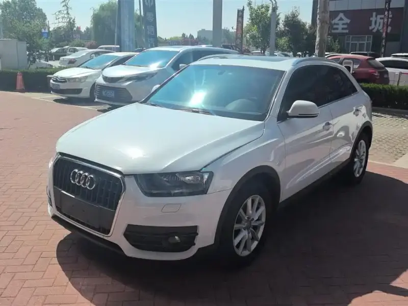 Audi Q3, 2015