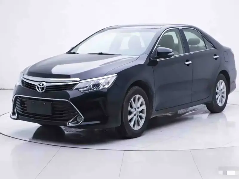 Toyota Camry, 2015