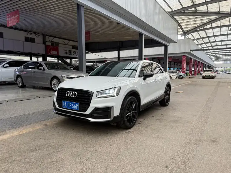 Audi Q2L, 2018 — фото 1